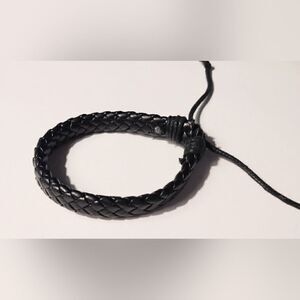 Men's leather bracelet braided black new d80